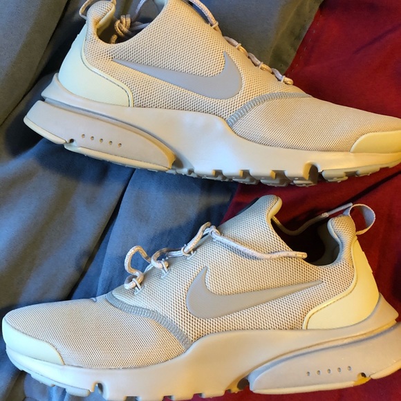 Nikes - Picture 3 of 4